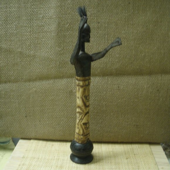 Vintage Hand Carved Man Figurine from Kenya - Picture 8 of 16